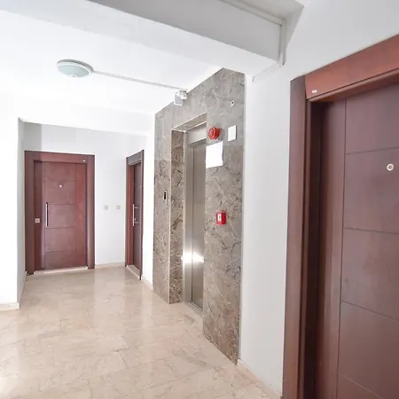 Alisa Recidense Apart Otel *